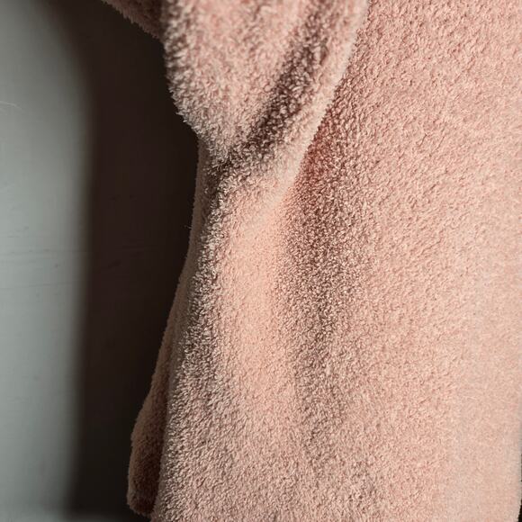 BAREFOOT DREAMS Crewneck Front Pocket Sherpa Sweater Light Pink Size Medium - Picture 10 of 15